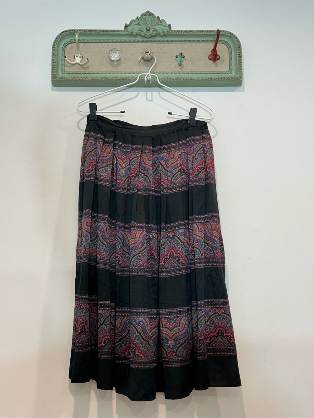 Vintage 90s Talbots Silk Black pleated Midi Skirt Multicolor Paisley Bands women